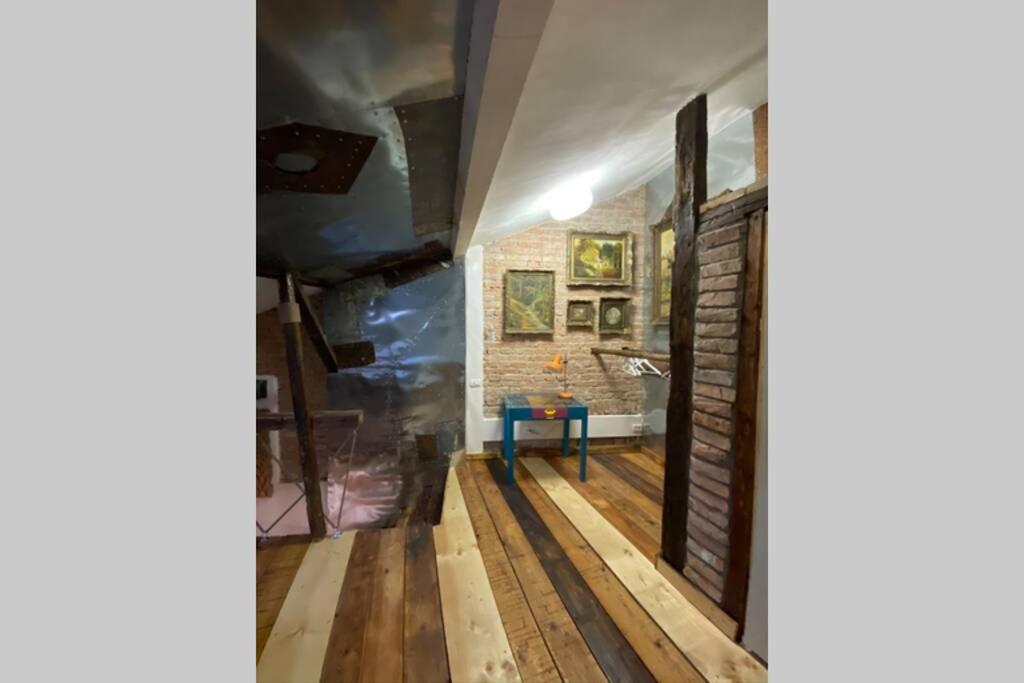 The House A La Cluj Villa Luaran gambar