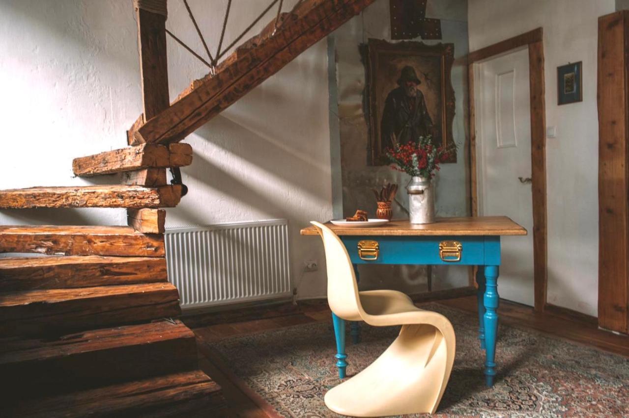 The House A La Cluj Villa Luaran gambar