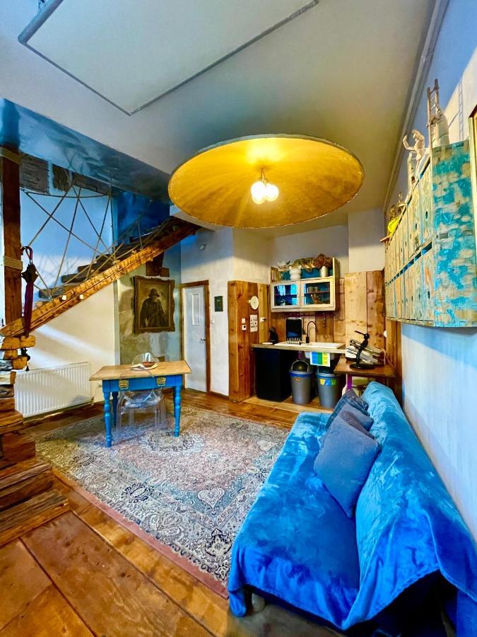The House A La Cluj Villa Luaran gambar